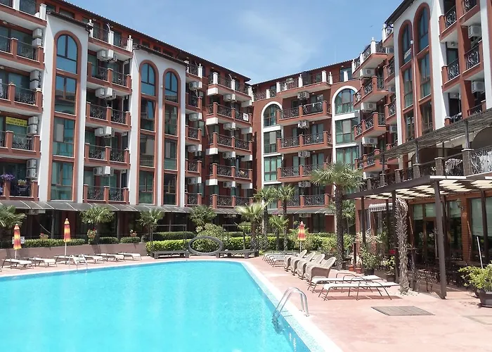 Chateau Del Marina Apart Complex