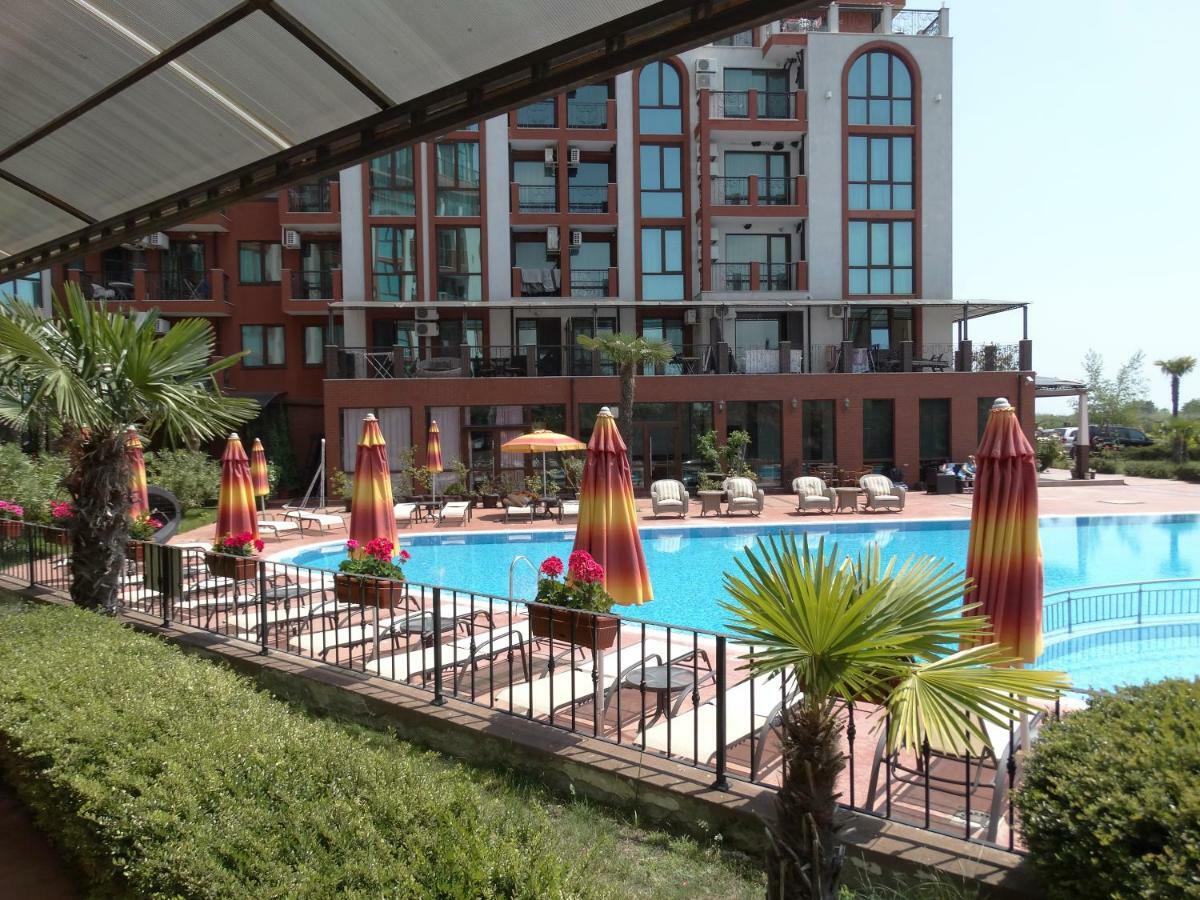 Chateau Del Marina Complex 2*